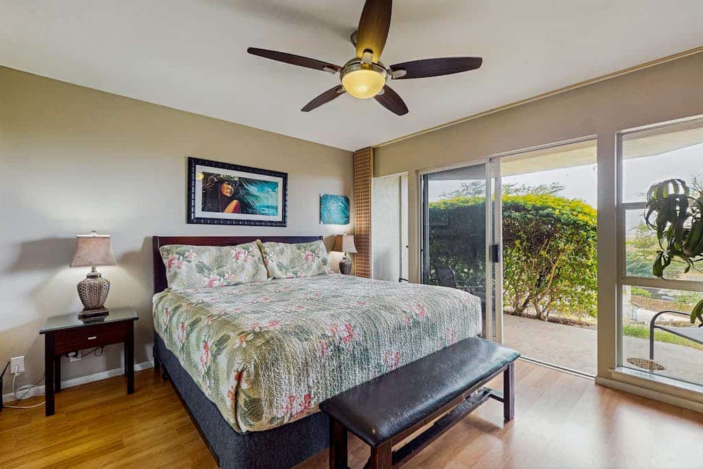 Charming suite close to beach with amazing views, on-site pool & tennis