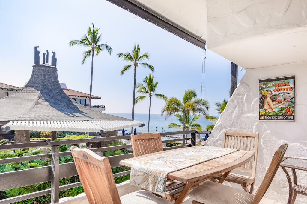 -Casa de Emdeko Ali'i Shores