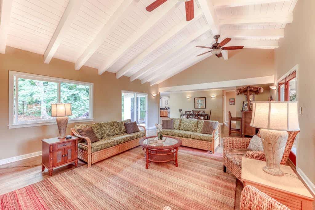 Beautifully updated home w/ private hot tub, spacious backyard and free WiFi
