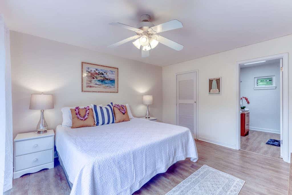 Beautifully updated home w/ private hot tub, spacious backyard and free WiFi