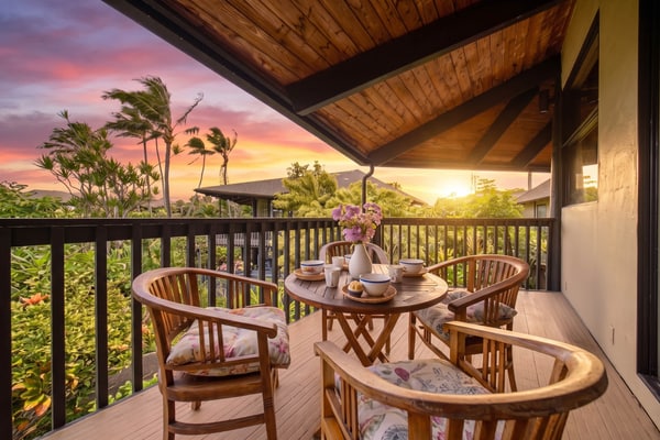 Modern upper-floor condo w/central A/C, lanai, W/D, and outdoor pool