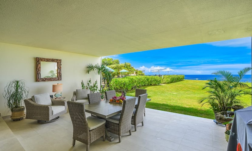 Tropical designer retreat right on the water with ocean view, pool & AC