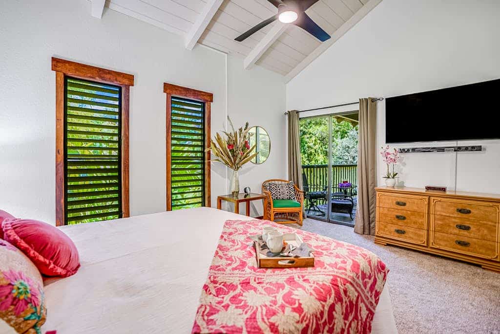 Two-story condo in central Poipu with lanai, pool & W/D - walk to Baby Beach