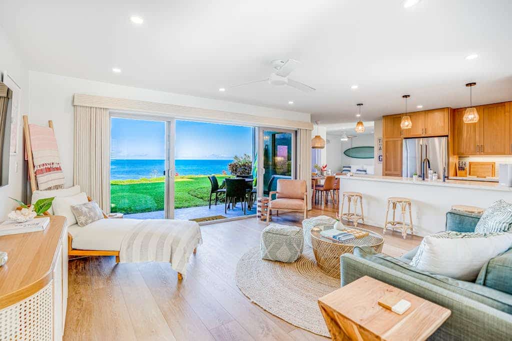 Oceanfront condo with lanai, grill, & beach gear - pool, hot tub, & beach access