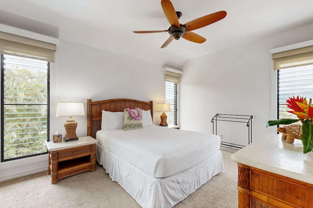 Condo with expansive ocean views from the kitchen, lanai & primary suite