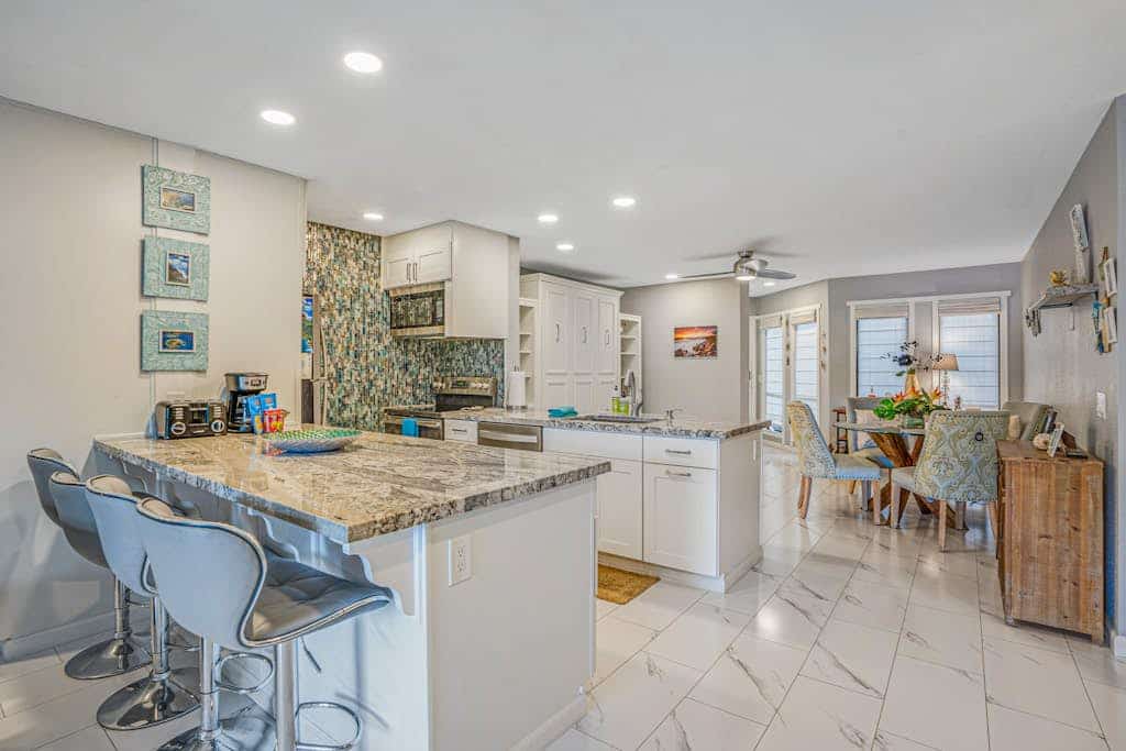 Luxury, upgraded Waikomo Streams condo with pool - walk to Poipu Beach