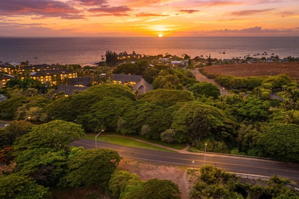 Luxury, upgraded Waikomo Streams condo with pool - walk to Poipu Beach