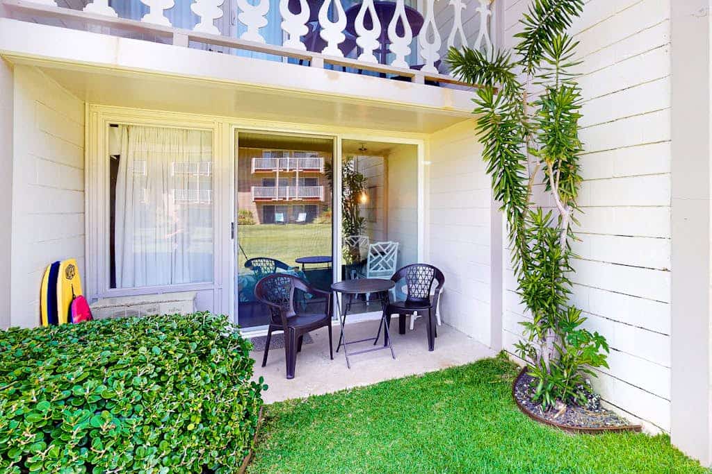 Ground-floor resort condo with ocean & sunrise views - beachside pool & hot tub