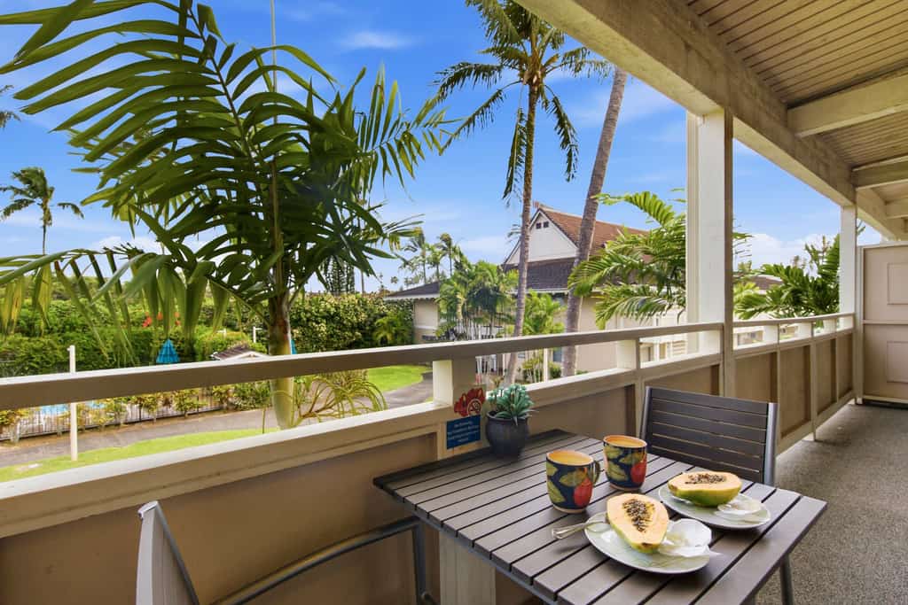 Plantation Hale J11 |Royal Coconut Coast Condo W/Pool + Mountain Views +AC