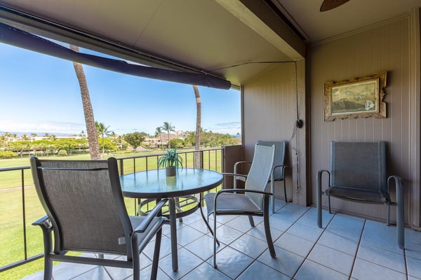 Sparkling Studio with Golf Course & Ocean Views plus Resort Pool