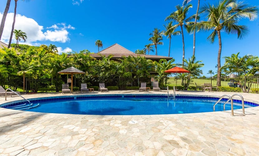 Sparkling Studio with Golf Course & Ocean Views plus Resort Pool