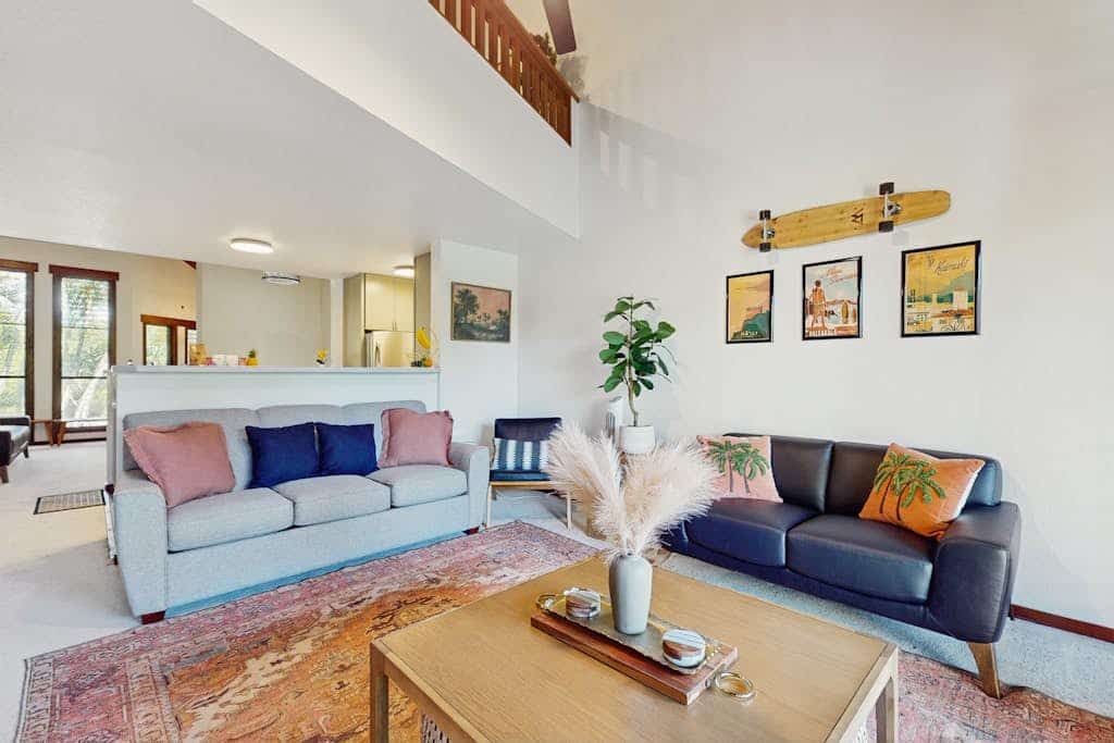 Spacious, family friendly Waikomo Streams condo with pool - walk to Baby Beach