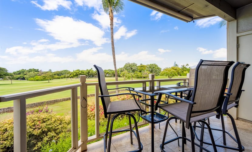Golf course-front condo with outdoor pool, hot tub, central AC, & free WiFi