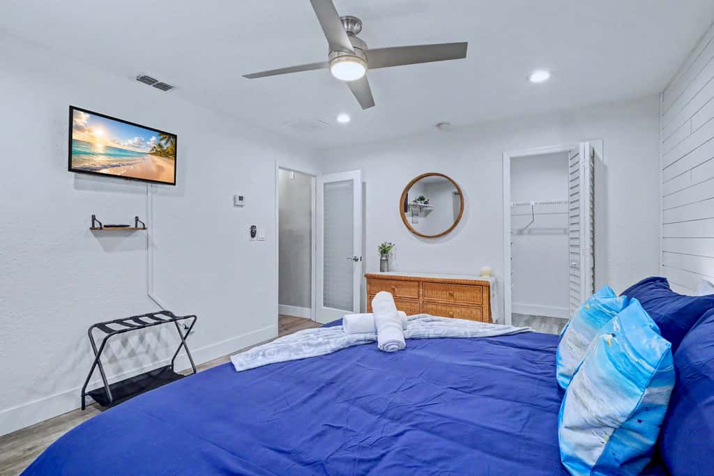 Resort-Style Estate w/ Heated Pool, Theater & Pickleball