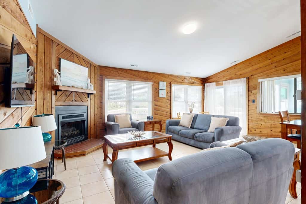 Dog-friendly coastal retreat!