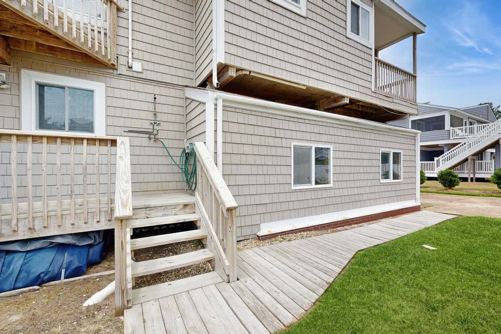 Sandbridge Gem with Sunroom, Private Pool & Yard