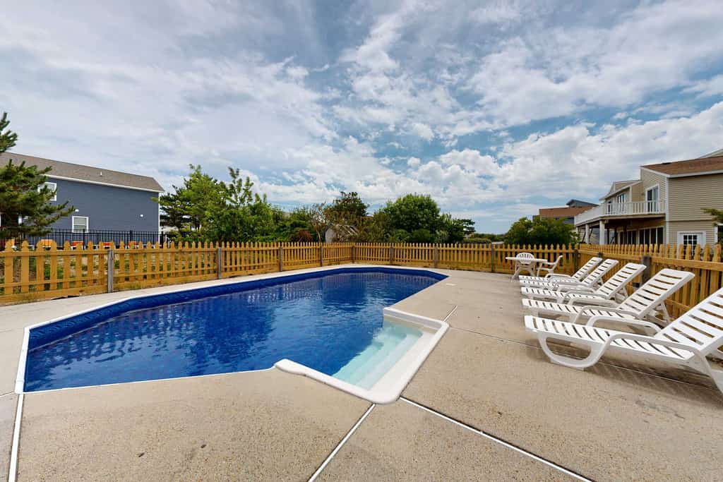 Dog-friendly coastal retreat!