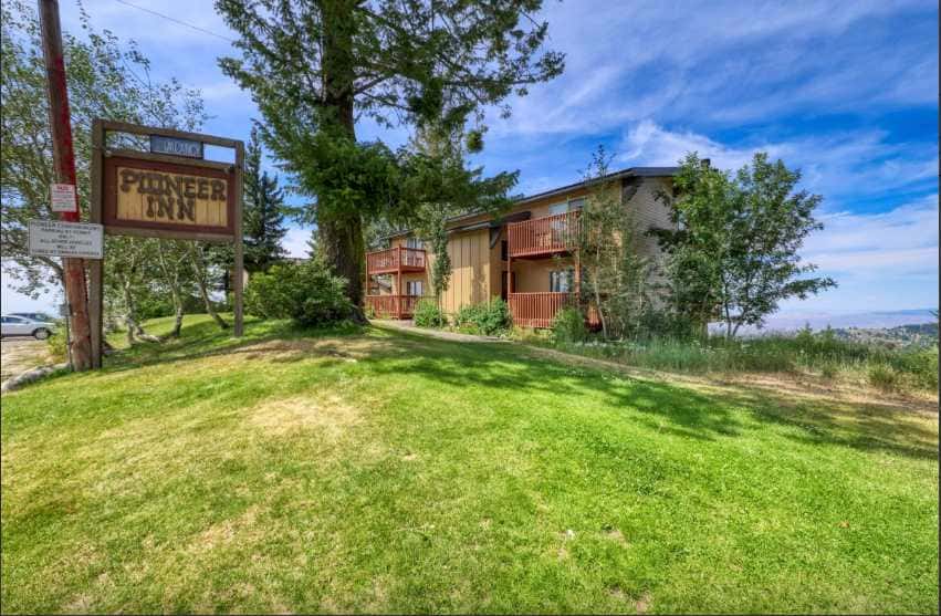 Ski-In Ski-Out Bogus Basin Condo, Mountain Views