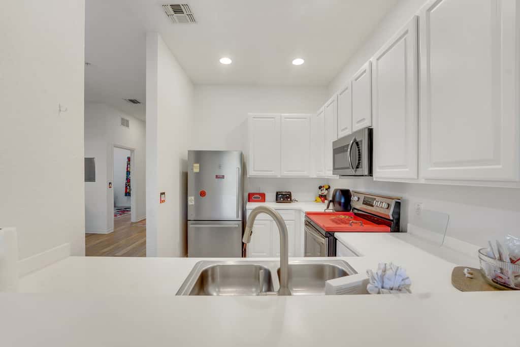Resort Condo with Balcony Near Disney