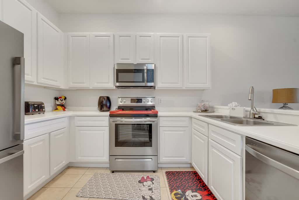 Resort Condo with Balcony Near Disney