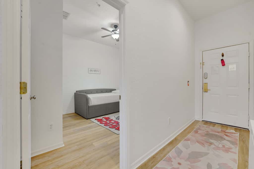 Resort Condo with Balcony Near Disney