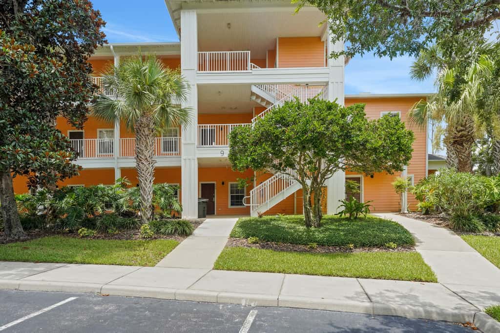 Resort Condo with Balcony Near Disney