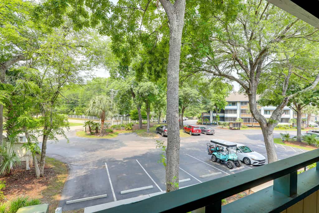 Spacious 2BR Condo!  Walk To The Pier & Beach!