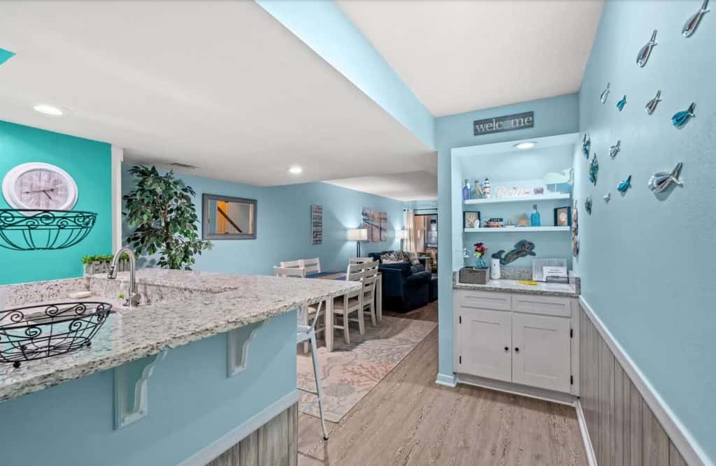 Spacious 2BR Condo!  Walk To The Pier & Beach!