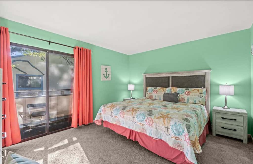 Spacious 2BR Condo!  Walk To The Pier & Beach!