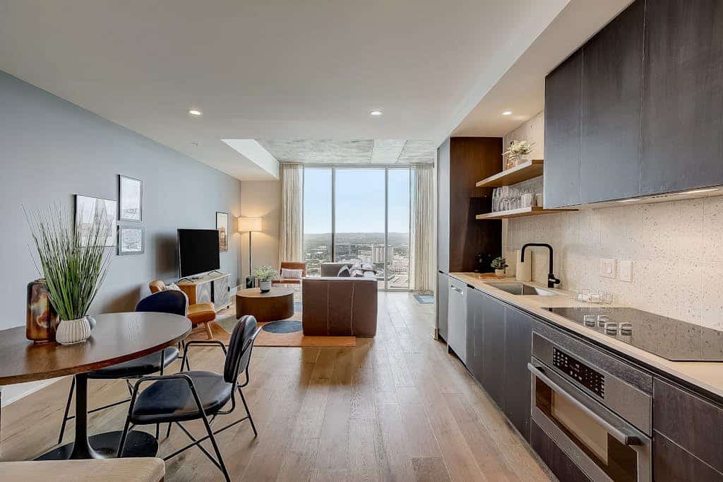Riverside 30th floor penthouse Rainey St condo with the best view in Austin