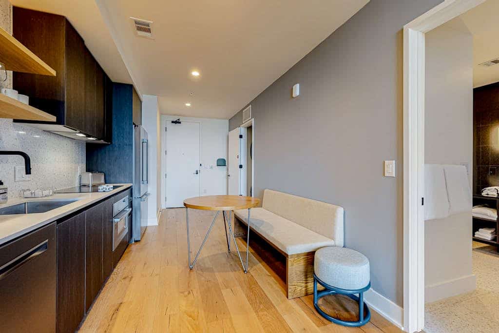 Historic Rainey St 30th-floor condo with breath-taking views