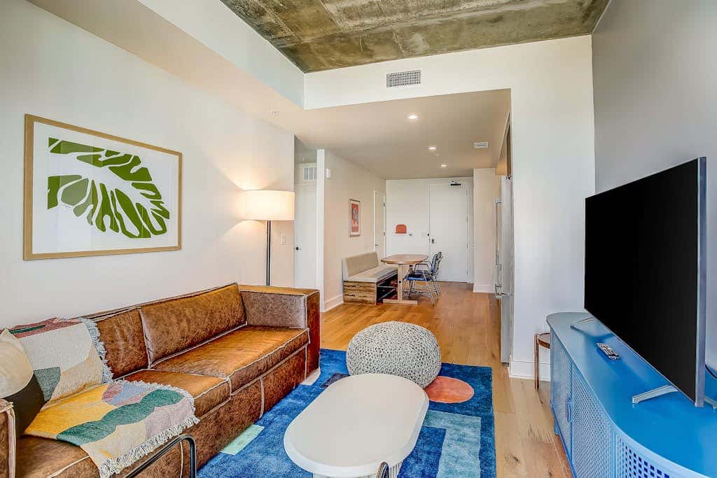 Natiivo Austin Skyline Vistas