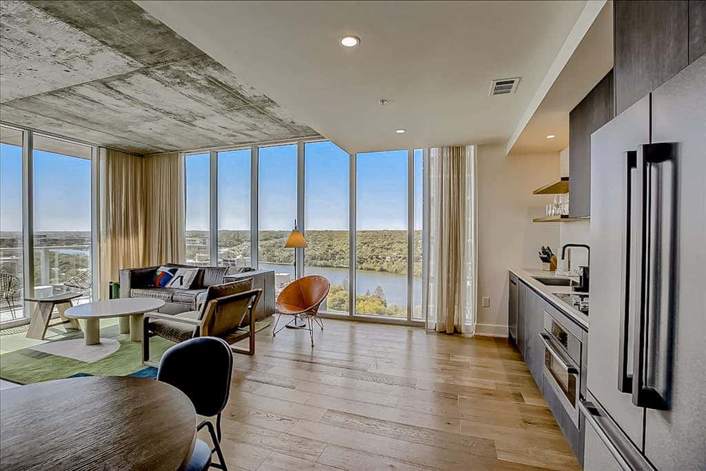 Natiivo Austin Lake Views