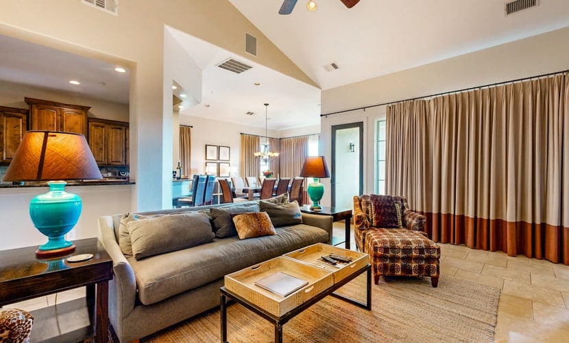 Waterfront All-Suite w/ Private Balcony – On-Site Dining, Spa & Marina