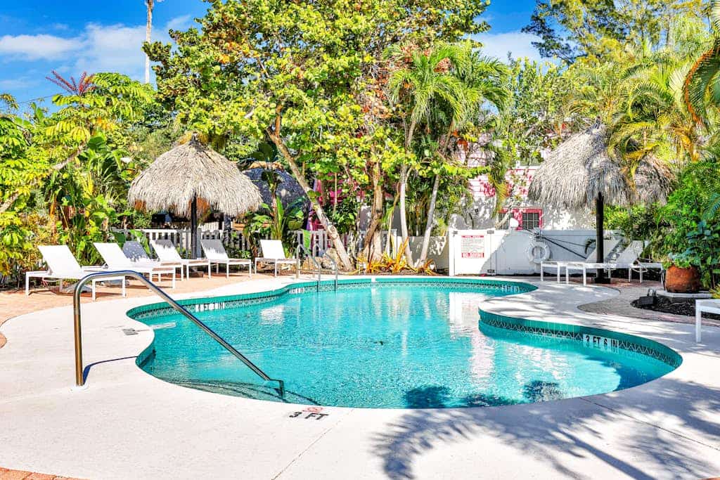 Freshly Remodeled Island Suite w/ Pool & Pet Friendly