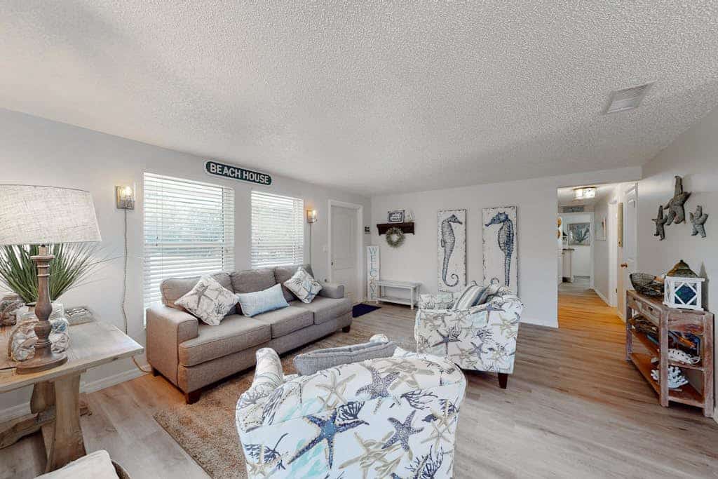 Sunny canal front home with a pool & dock - central location and dogs ok