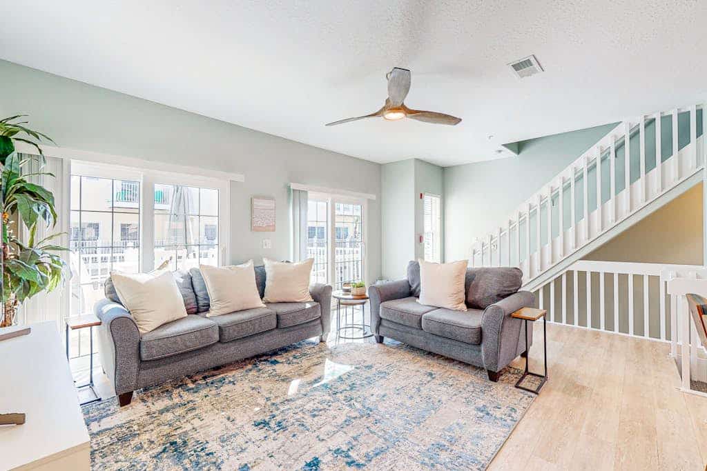 Spacious townhome with Gulf view, pool, three decks, & central AC - snowbirds OK
