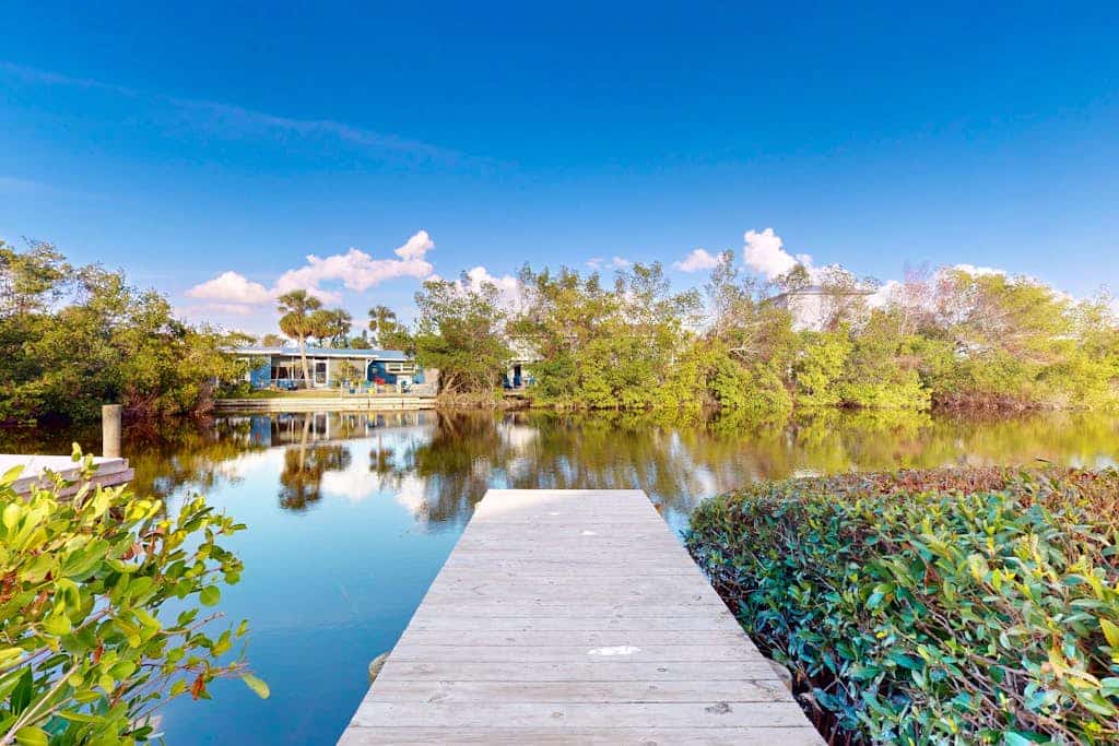 Beautiful lakeside home w/ upscale amenities, heated private pool & fishing dock
