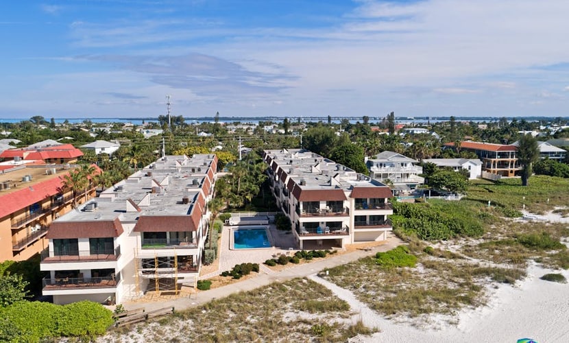 Casual beachside getaway with pool, and easy beach access