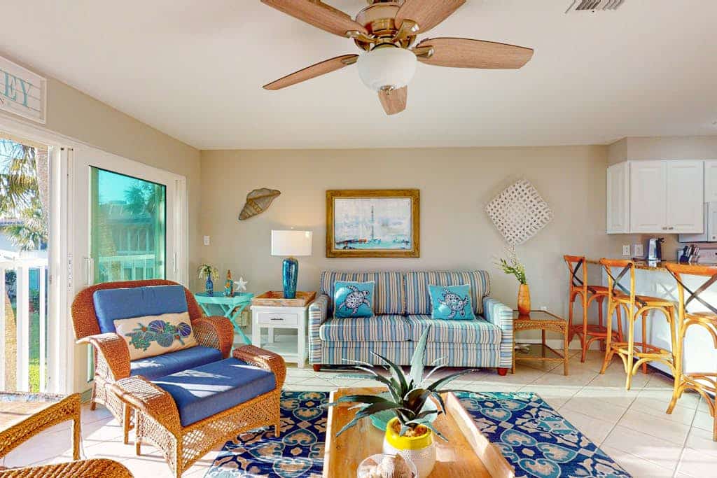 Waterfront condo with Gulf views, pool, tennis, & deeded beach access