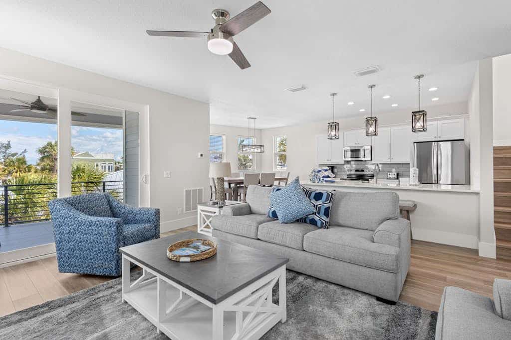 Brand new duplex w/ shared pool & private rooftop deck, w/d, & steps to the gulf