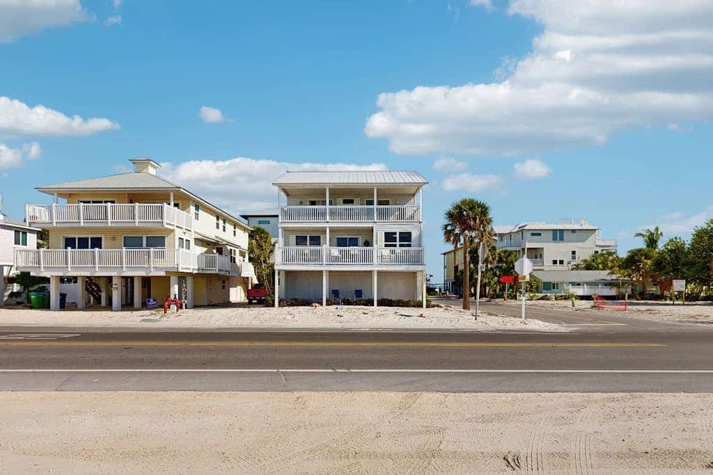 Excellent beachview home located idrectly across the beach and close to trolley