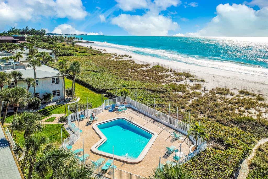 Beachfront Condo with a Beautiful, Renovated Kitchen, Shared Pool, & Tennis