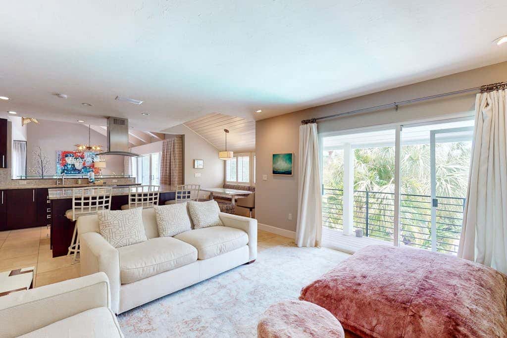 8 Pines - Sarasota Bay