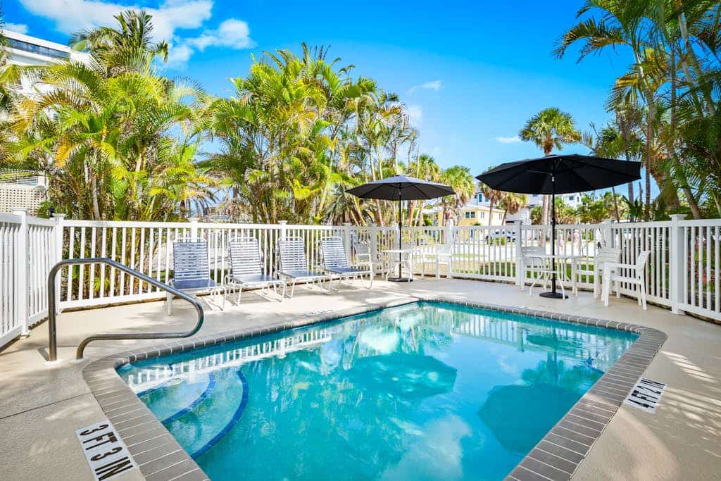 Suite w/ Shared Pool, High-Speed WiFi - Steps to the Beach, Snowbird-Friendly