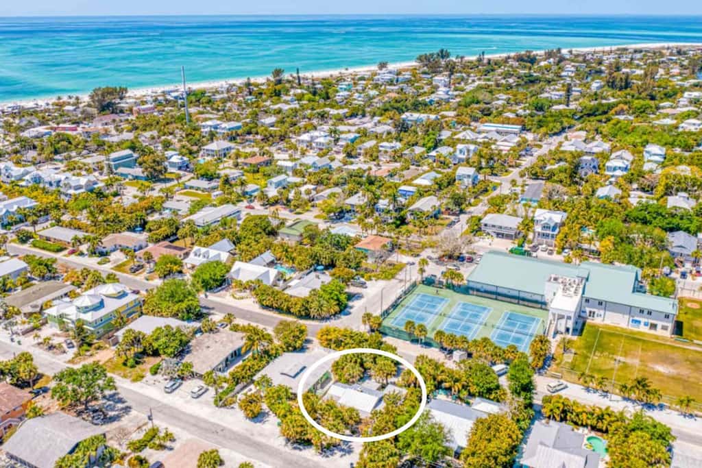 21 Palms Unit A
