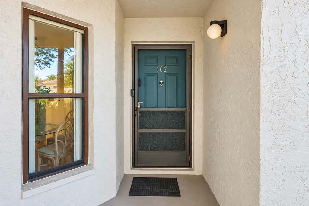 Shorewalk Villa