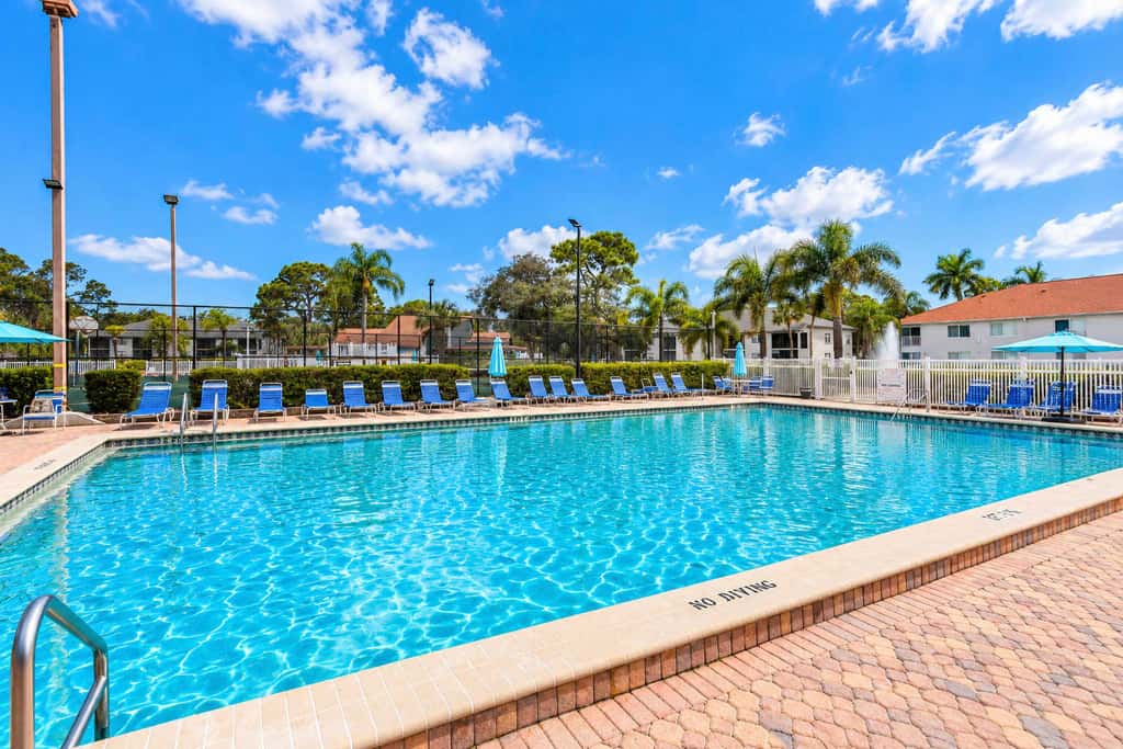 Shorewalk Villa