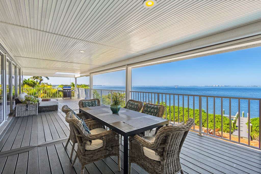 Stunning waterfront retreat w/ panoramic view, spectacular sunsets & Heated pool