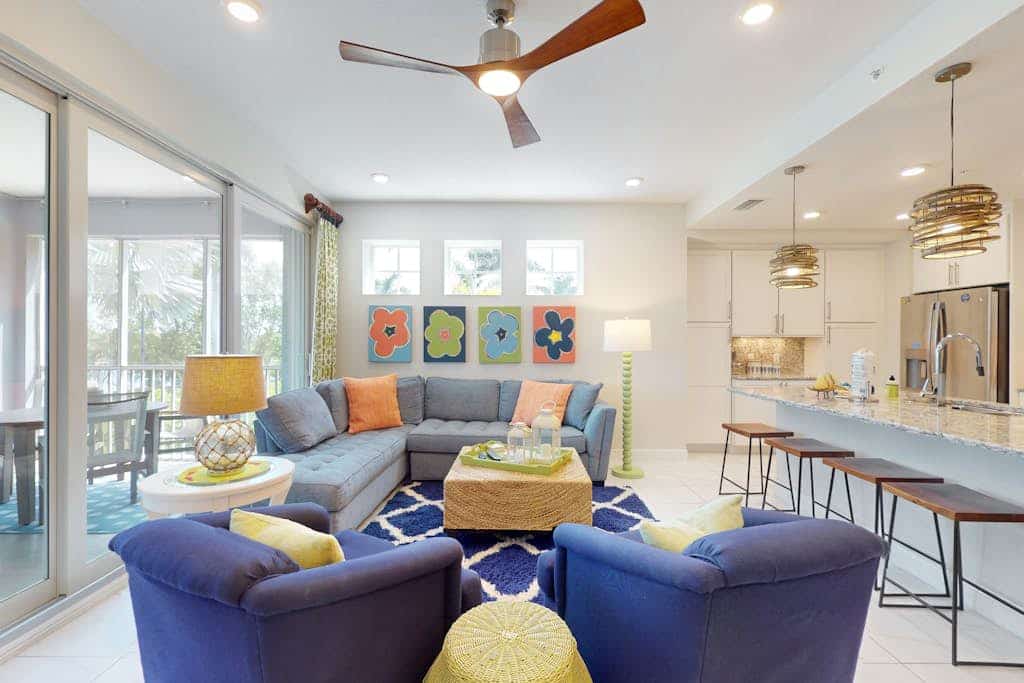 Resort style amenities, family and dog friendly luxurious home, close to beaches